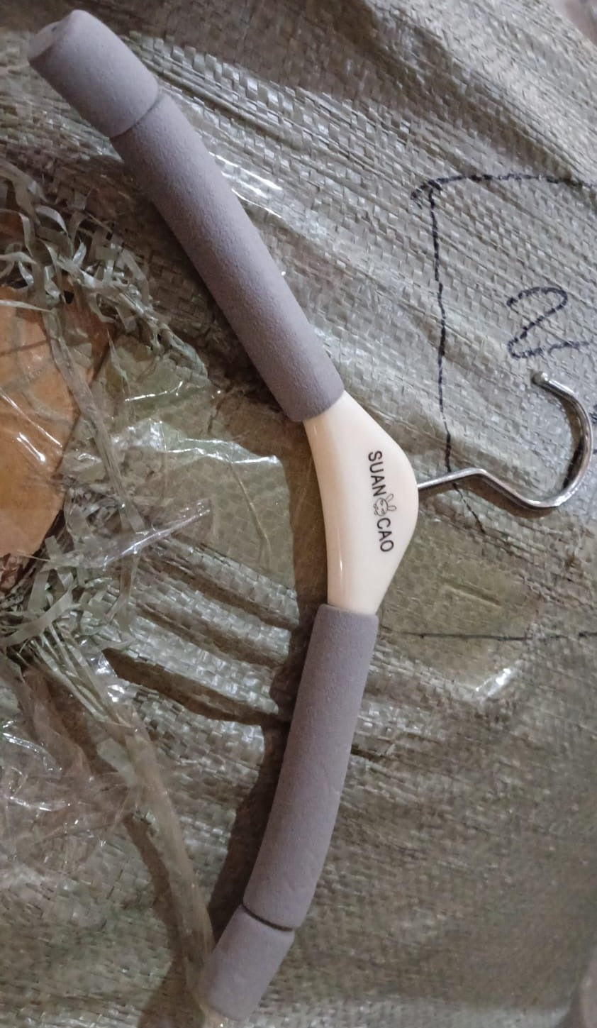 Solid Sponge Hanger Non-Slip Hanger Home No Trace Clothes Hanging Pants Clip Clothing Store Hangers, Clothes Hanger for Closet Wedding Dress Women, Men, Children Clothing (1 Pc / Mix Color) Solid Sponge Hanger Non-Slip Hanger Home No Trace Clothes Hanging Pants Clip Clothing Store Hangers, Clothes Hanger for Closet Wedding Dress Women, Men, Children Clothing (1 Pc / Mix Color)